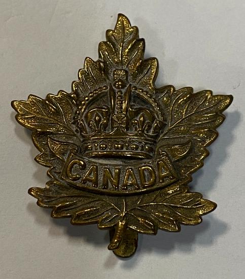 WW2 Canada Cap Badge