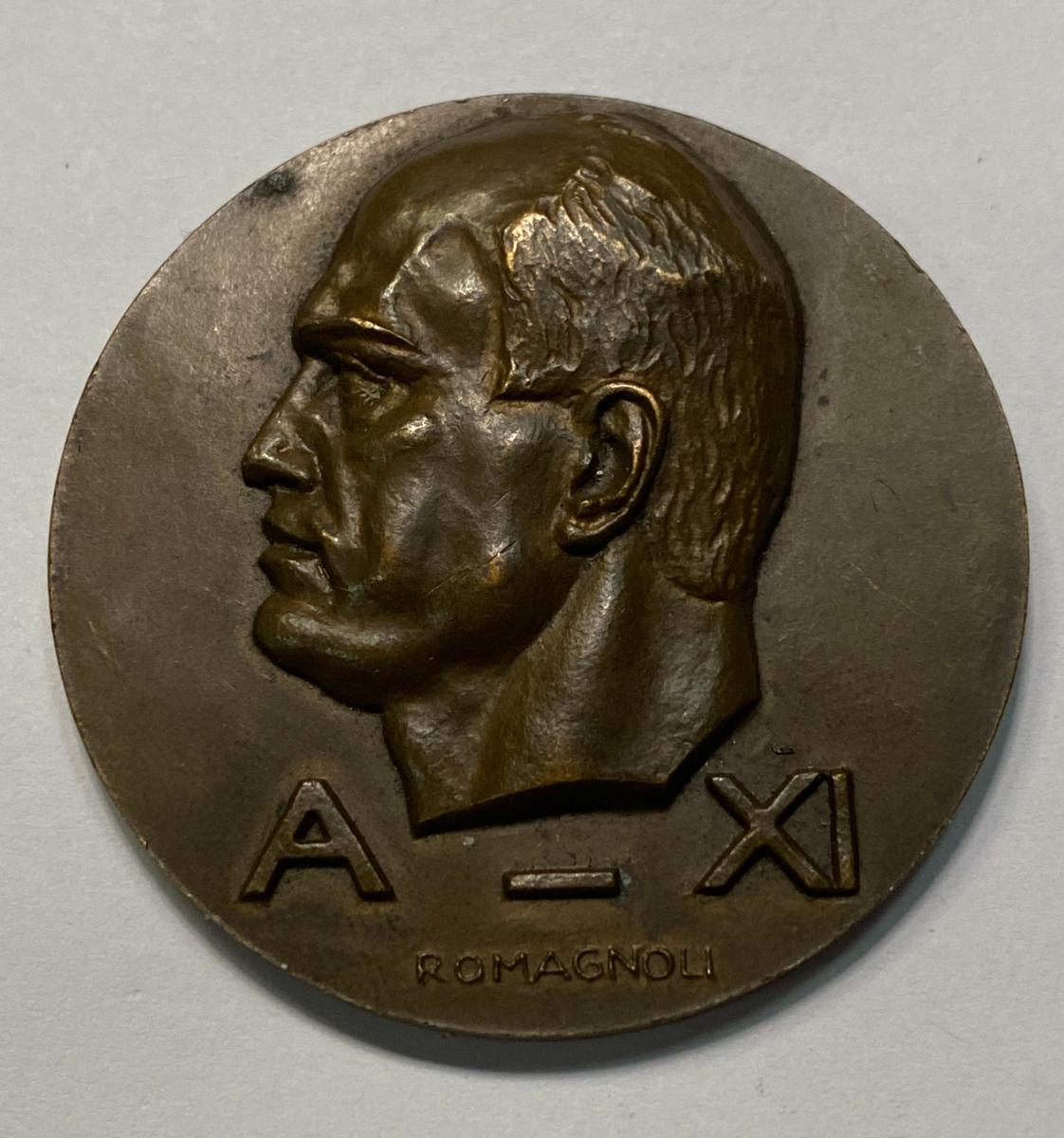 Ww2 Italian 1932 Year Xi Medallion