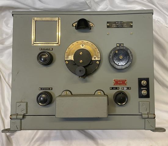 WW2 British Royal Navy  Valve Radio Receiver