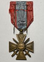 WW2 French Croix De Guerre With Bronze Palm Leaf